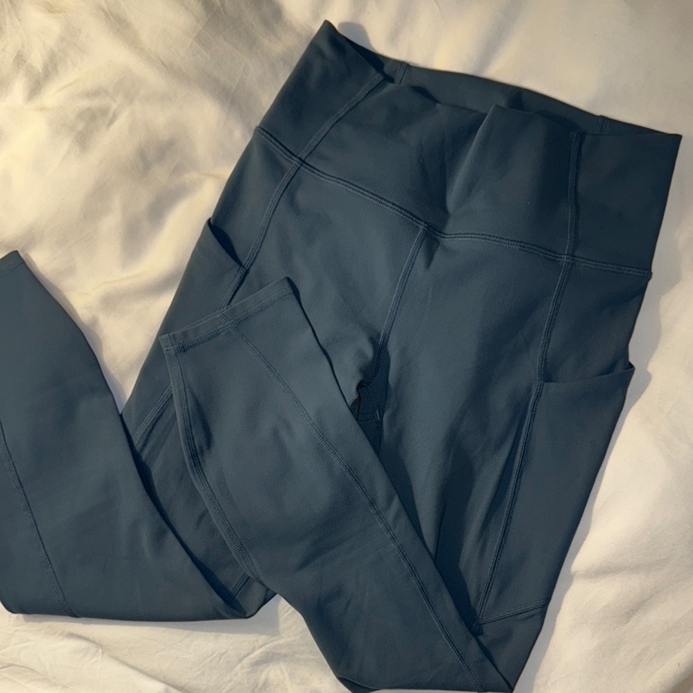 Fabletics Dark Gray cropped Leggings